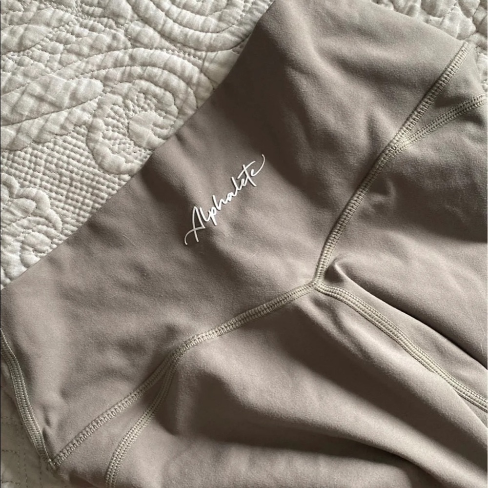 Alphalete Leggings